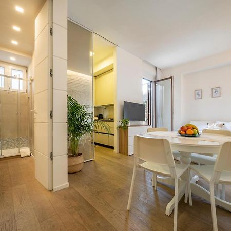 Piazza Maggiore-Luxury Apartment-Elegant Terrace Bologna Bagian luar foto