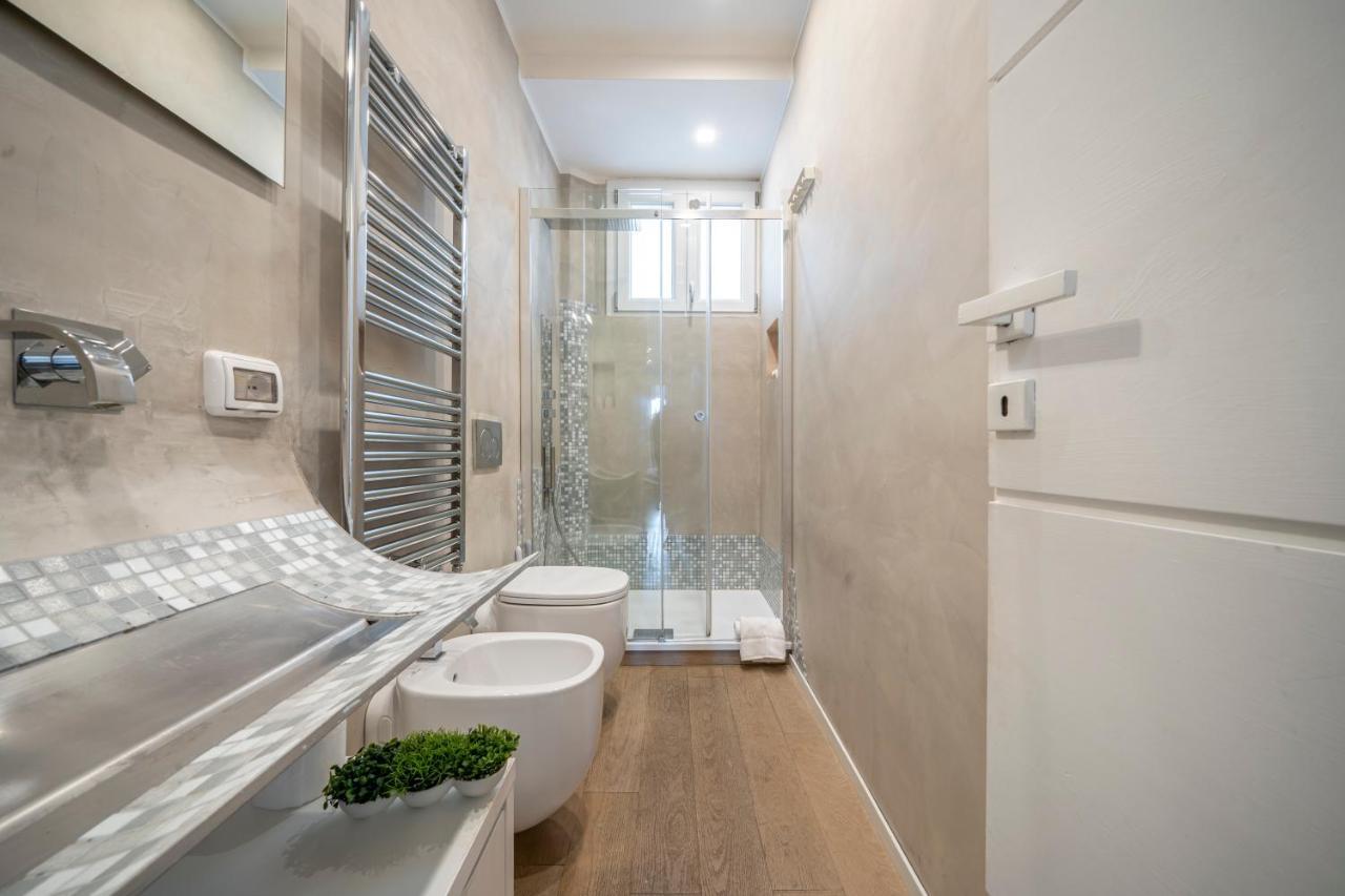 Piazza Maggiore-Luxury Apartment-Elegant Terrace Bologna Bagian luar foto