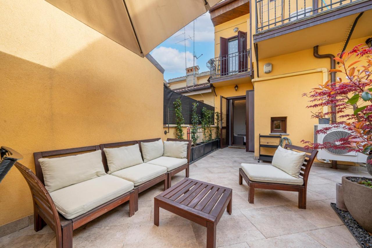 Piazza Maggiore-Luxury Apartment-Elegant Terrace Bologna Bagian luar foto