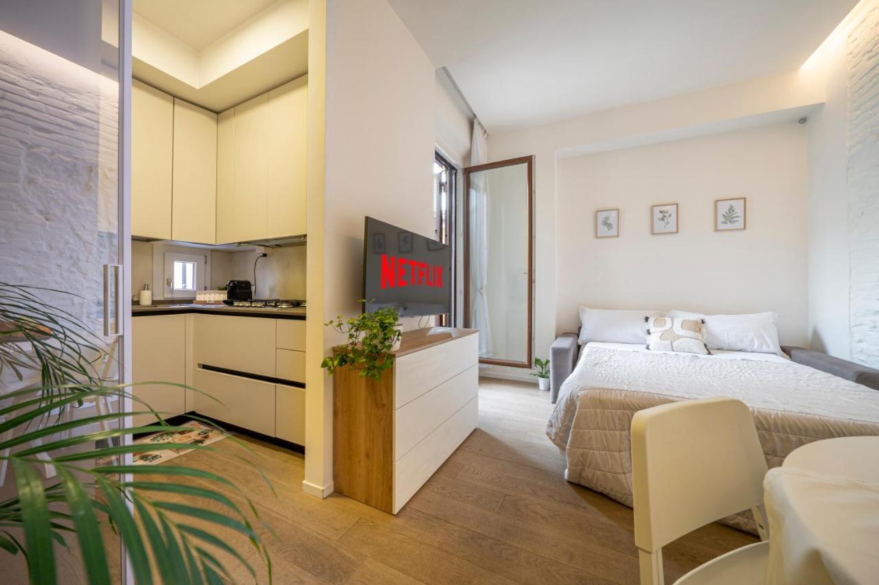 Piazza Maggiore-Luxury Apartment-Elegant Terrace Bologna Bagian luar foto
