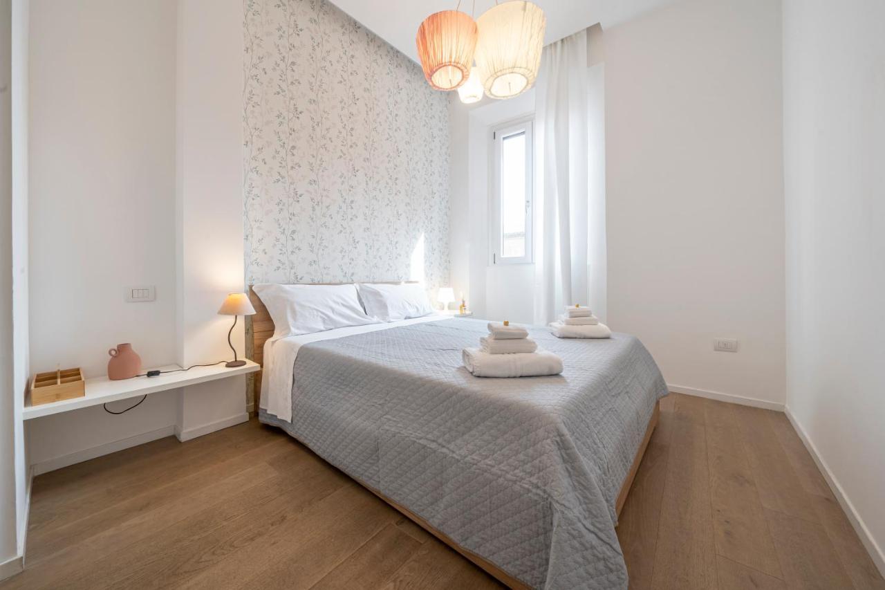 Piazza Maggiore-Luxury Apartment-Elegant Terrace Bologna Bagian luar foto