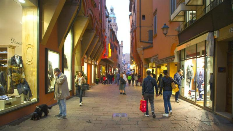 Piazza Maggiore-Luxury Apartment-Elegant Terrace Bologna Bagian luar foto